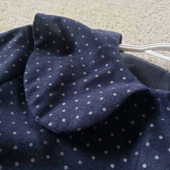 LIKE NEW NAVY POLKA DOT BUTTON DOWN COLLARED BLOUSE - Picture 2 of 4